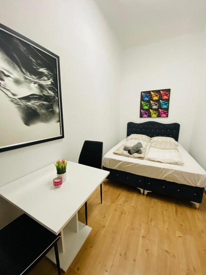 Quad-Room Near Prater Stern Viena Exterior foto