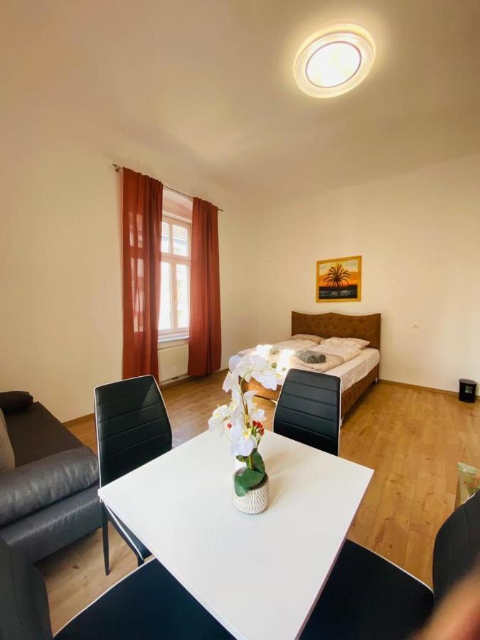 Quad-Room Near Prater Stern Viena Exterior foto